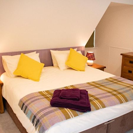 Dava School House Bed & Breakfast Grantown-on-Spey ภายนอก รูปภาพ