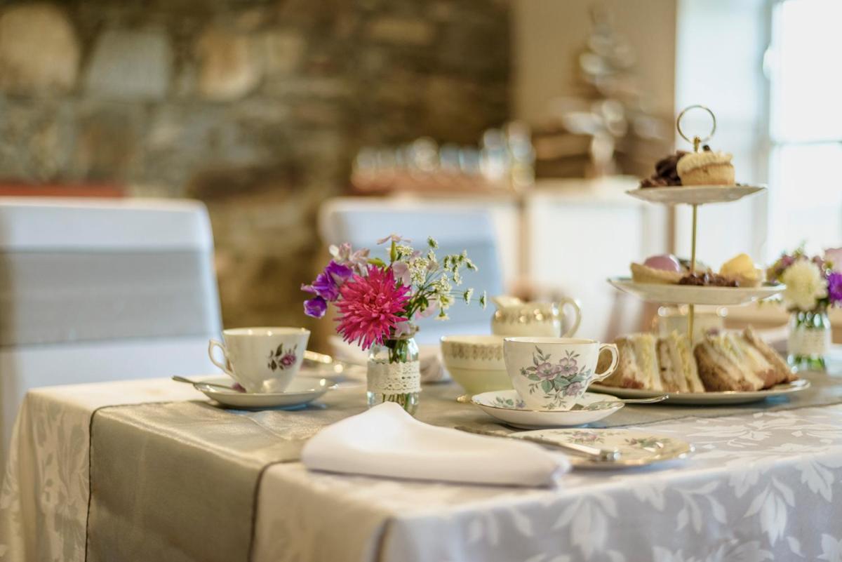 Dava School House Bed & Breakfast Grantown-on-Spey ภายนอก รูปภาพ