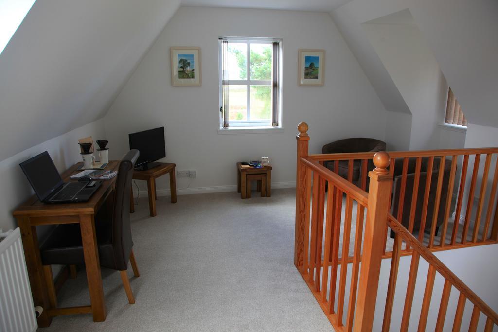 Dava School House Bed & Breakfast Grantown-on-Spey ภายนอก รูปภาพ