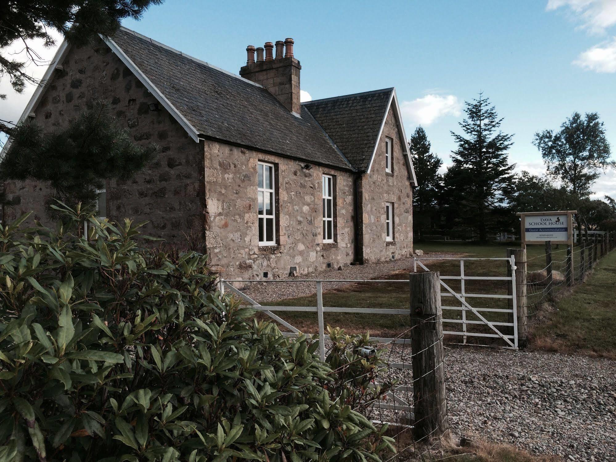 Dava School House Bed & Breakfast Grantown-on-Spey ภายนอก รูปภาพ